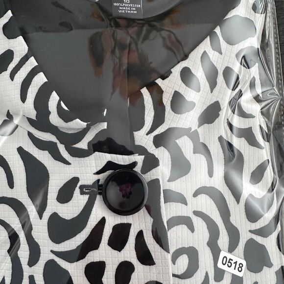 Kim Rogers Blazer. Size: 10 - Picture 7 of 7